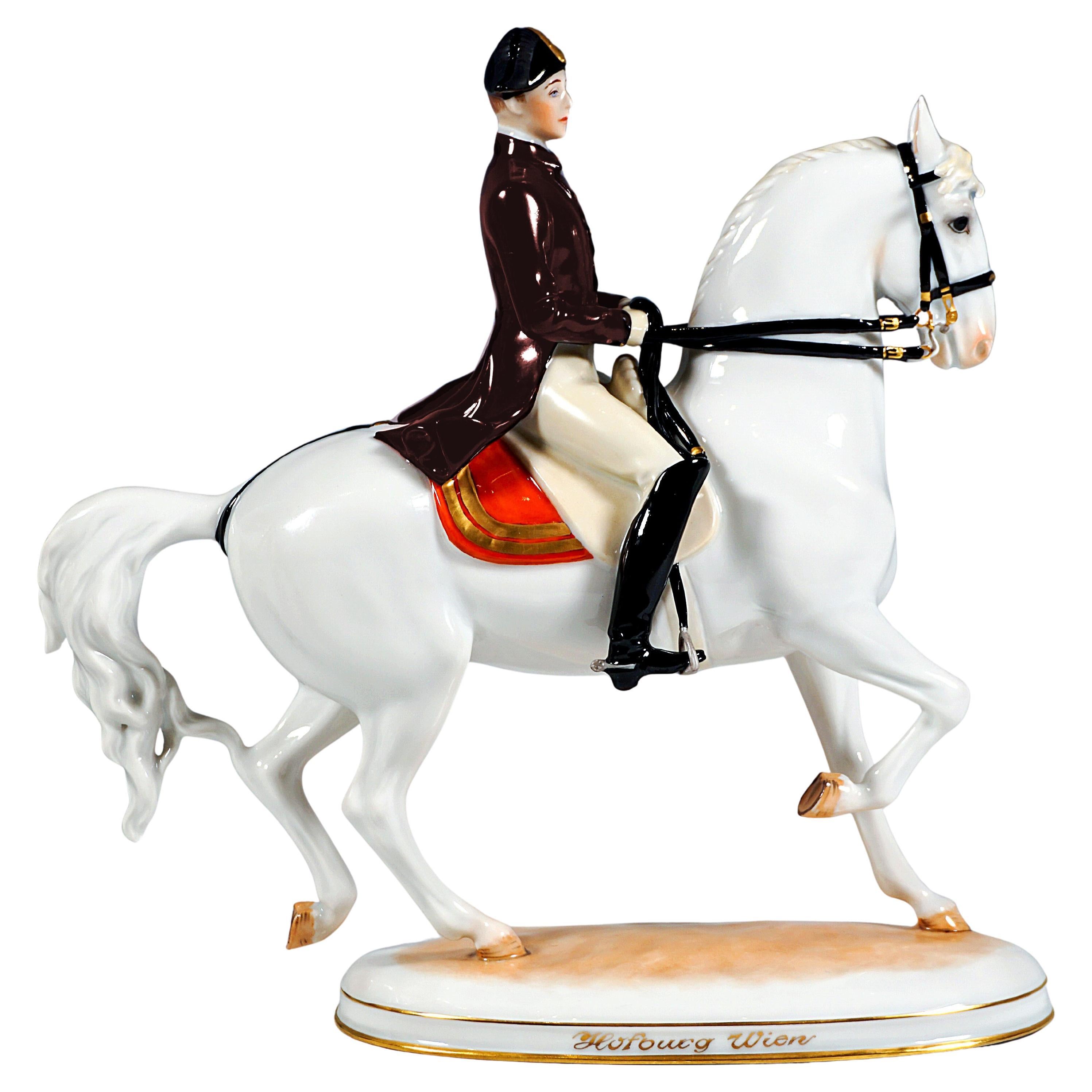 Trab, trot avec cavalier, Spanish School I.C., cheval d'Augarten, C.20.