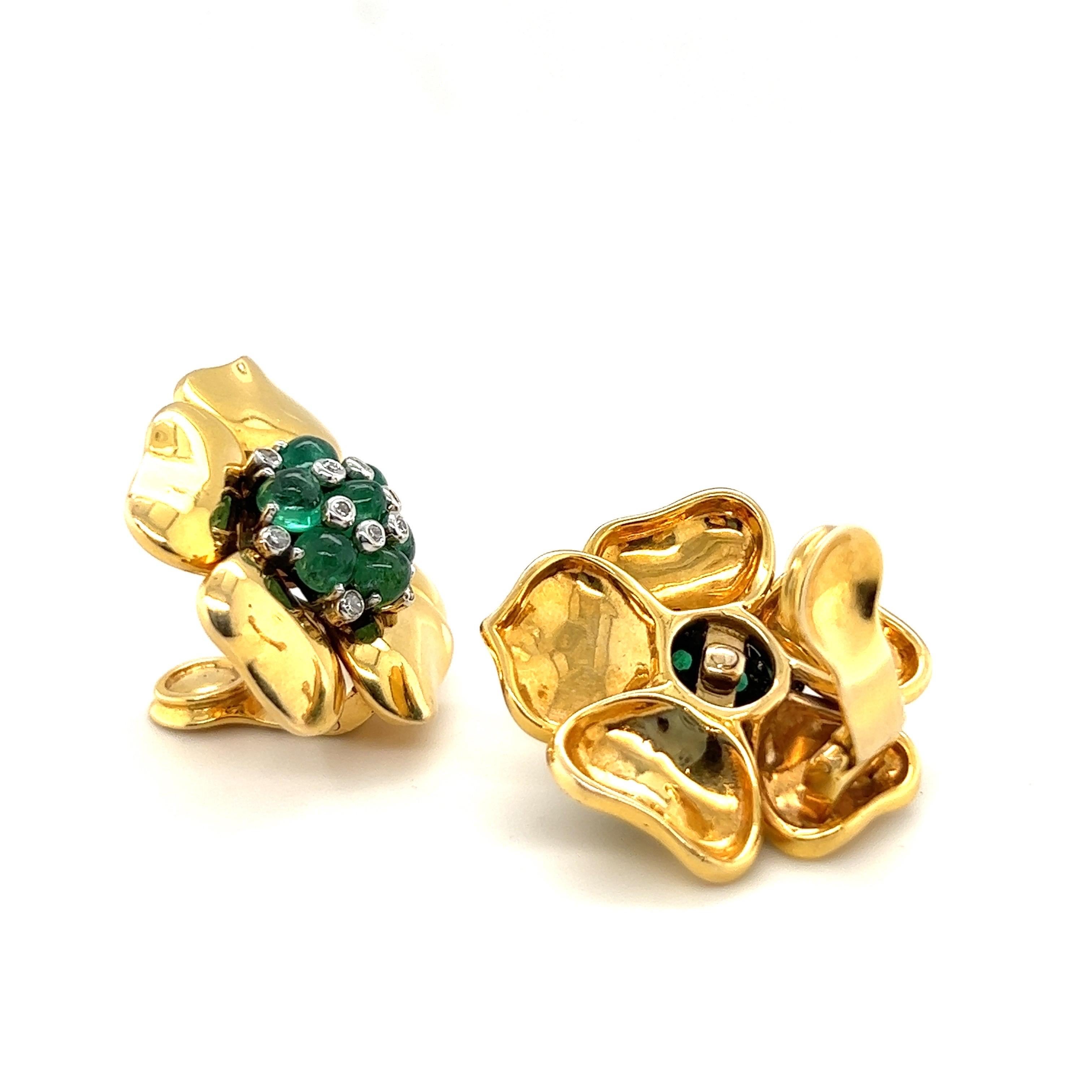 Cabochon Trabert & Hoeffer Mauboussin 14 Karat Gold Emerald and Diamond Retro Earclips For Sale