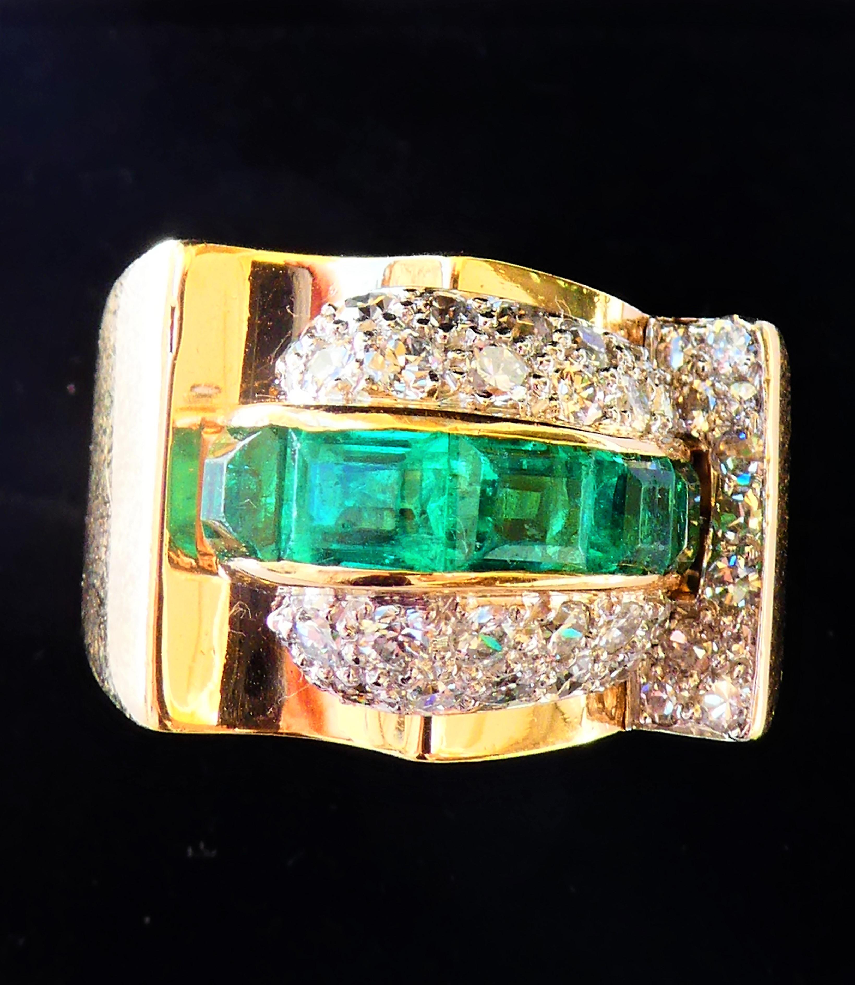 Round Cut Trabert & Hoeffer Mauboussin 1940s Emerald Diamond Domed Rose Gold Cocktail Ring For Sale