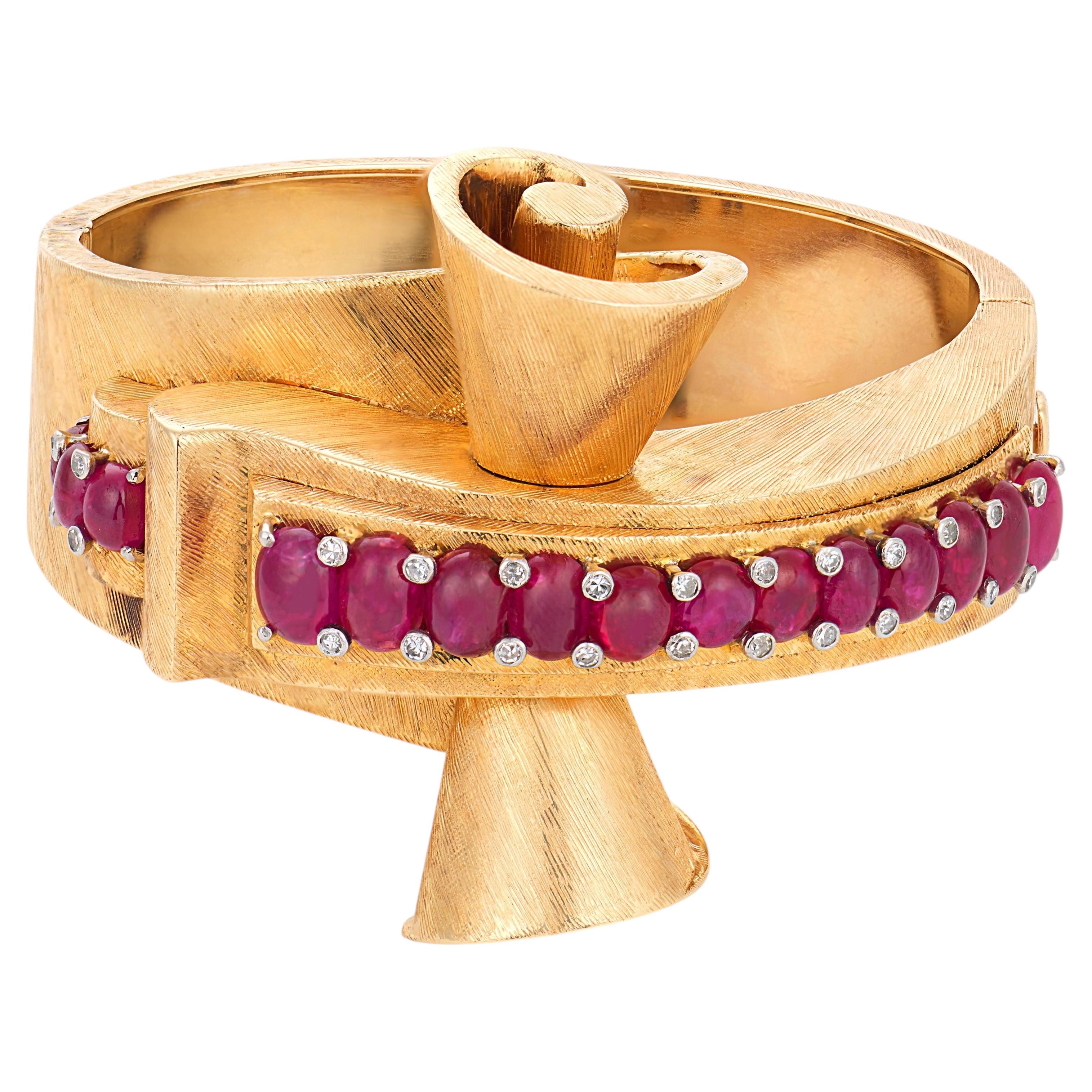 Trabert & Hoeffer Mauboussin Retro 17.50 carat ruby diamond 14k gold bangle For Sale