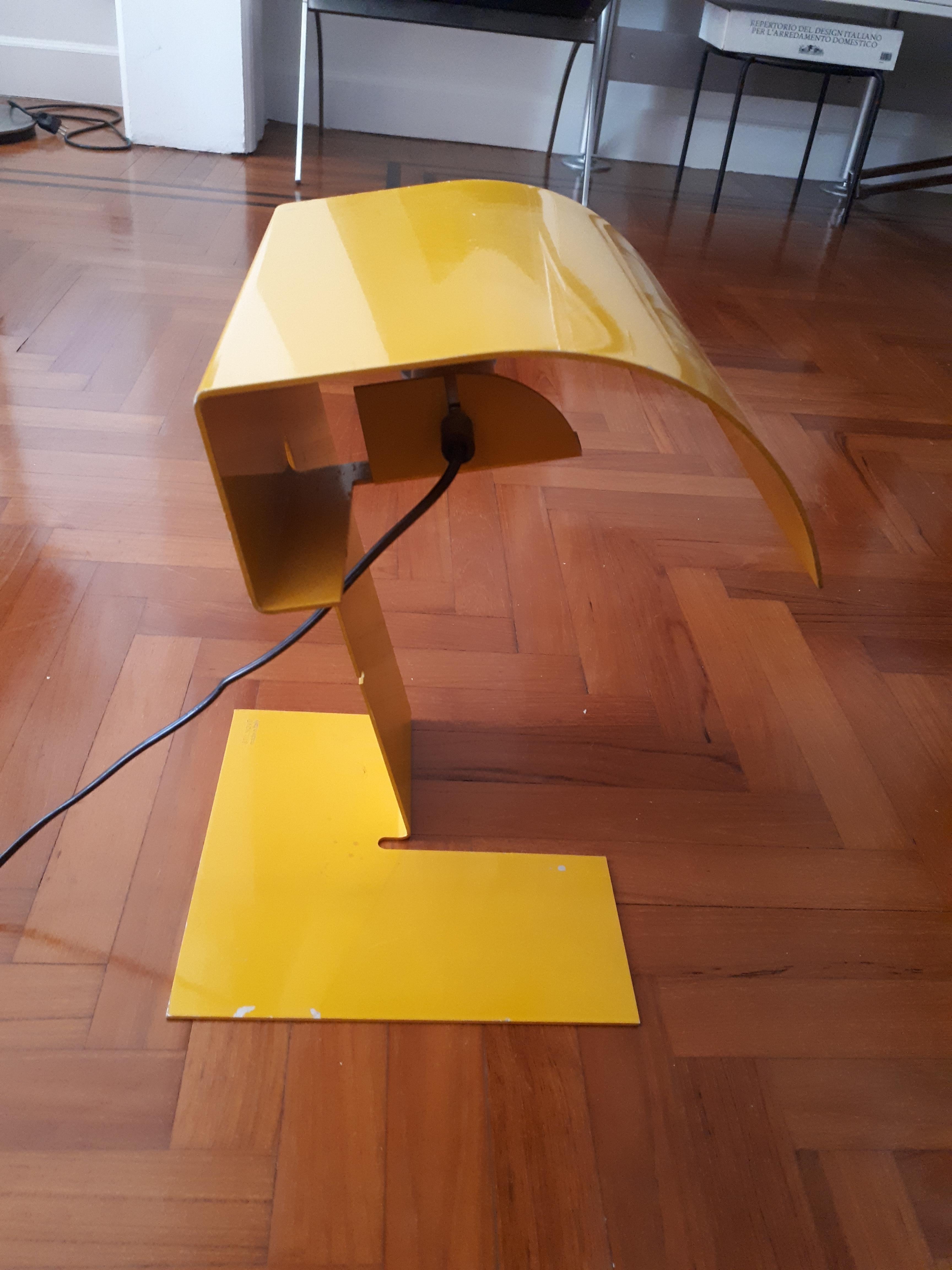 Post-Modern Trabucco Vecchi Volpi Yellow Table Lamp Blitz for Stilnovo 1970