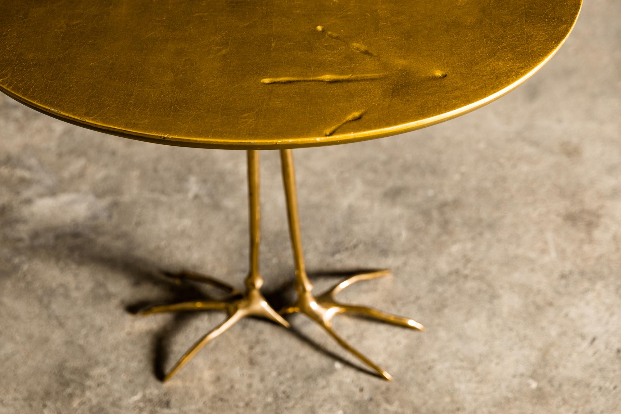 Designed in 1939 by Surrealist artist Meret Oppenheim the Traccia table is very distinctive. The table is an abstract representation of a bird even though it is without its body, the elements such as the legs the marks and the egg. The name Traccia