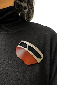 Trace Brooch in 950 Silver & Recycled Muirapiranga Wood by Lucía Rovira