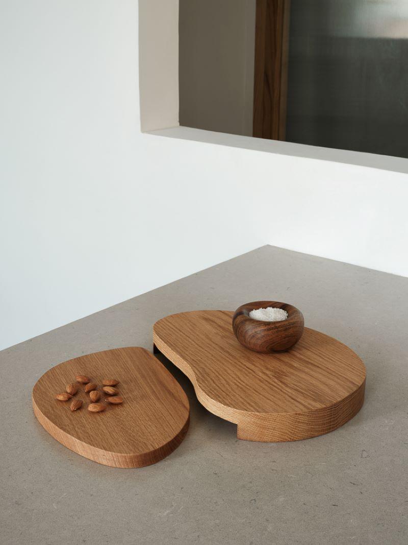 French Tracés 01 centerpiece, oak wood, handmade in France, OROS Edition For Sale