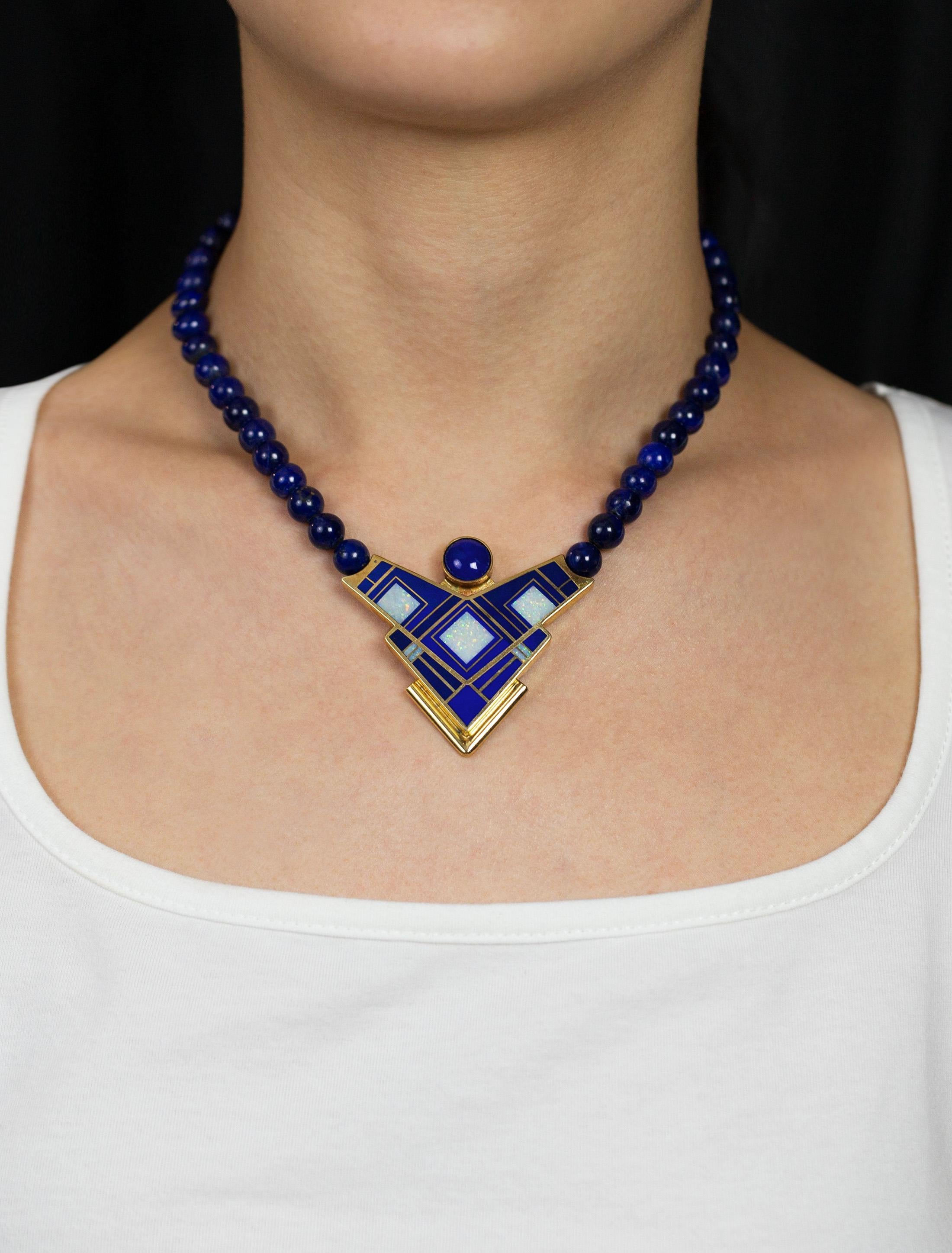 Tracey Designs Halskette mit Navajo-Lapislazuli-Perlen, Gold und Emaille im Zustand „Neu“ im Angebot in New York, NY