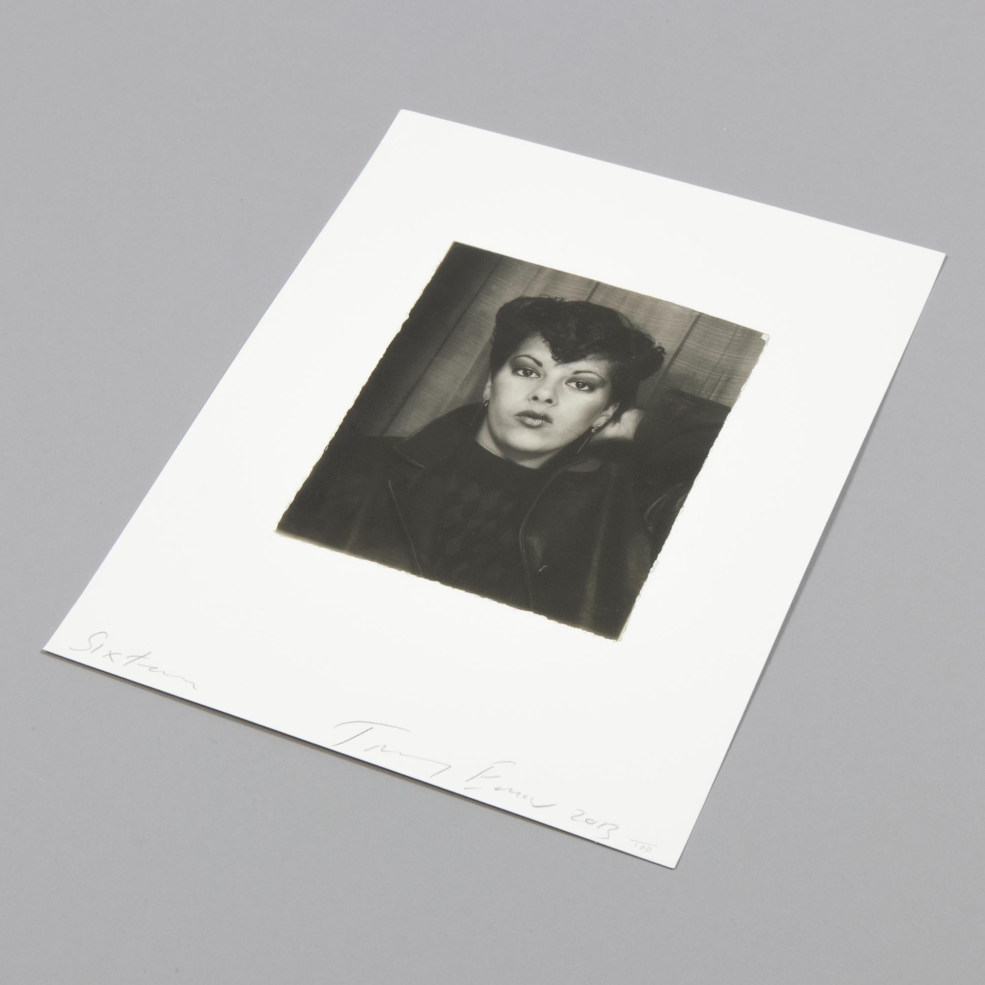 Tracey Emin, Sechzehn, Junge britische Künstlerin (YBA), Zeitgenössische Kunst, Signierter Druck im Angebot 1