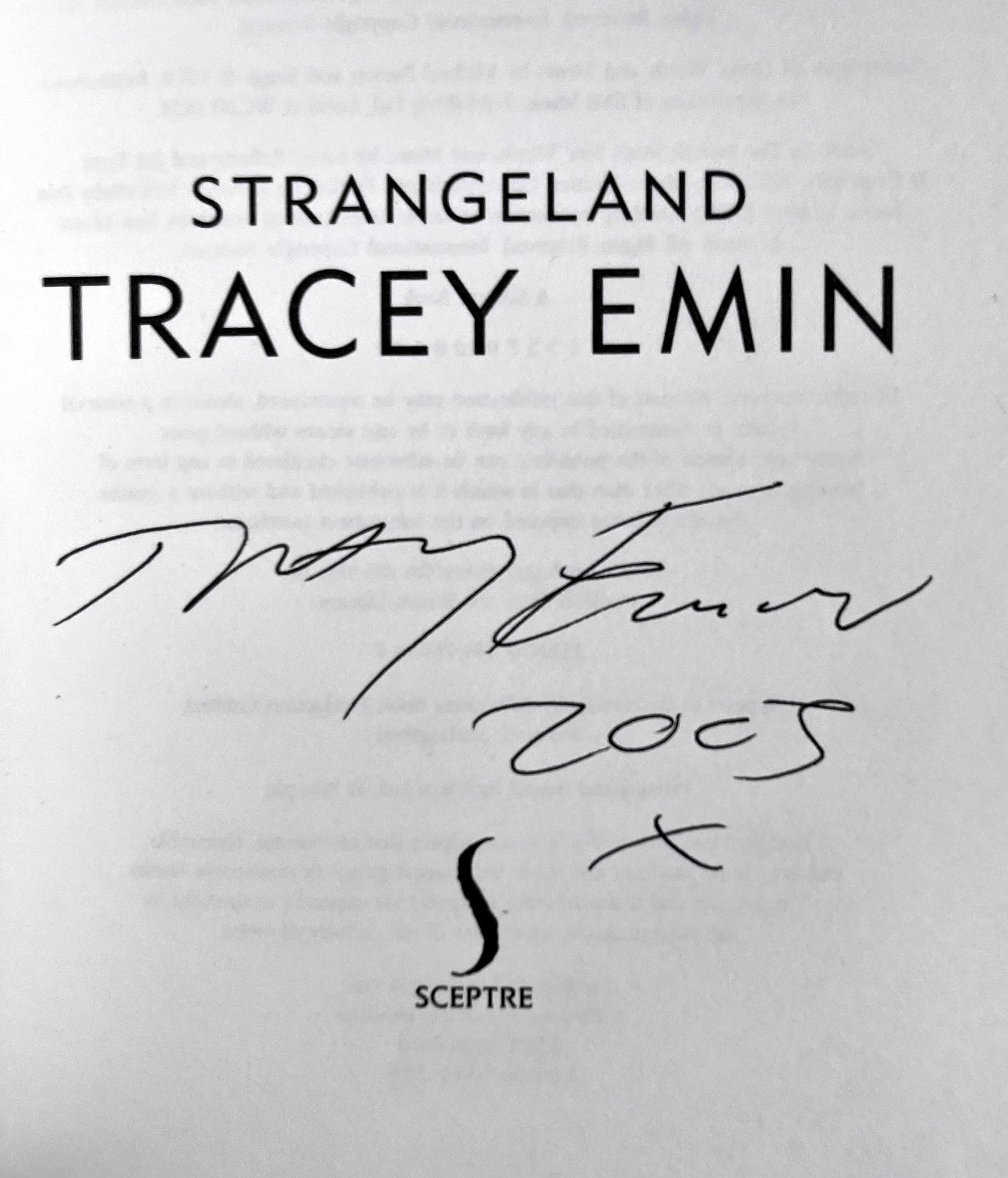 Monographe : Strangeland (signé, daté et inscrit à la main par Tracey Emin) en vente 2
