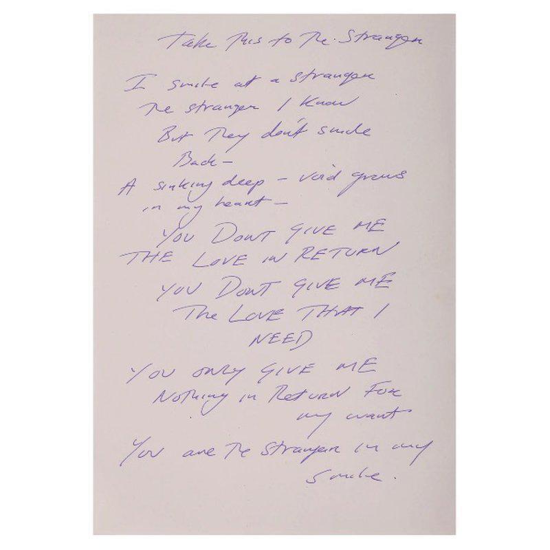 Tracey Emin, Take This To The Stranger, Lithographie offset, 2013

Lithographie offset imprimée à l'encre bleue sur papier bleu pâle
Produit en édition ouverte en 2013, mais désormais considéré comme assez rare.
Excellent état (cette œuvre d'art n'a