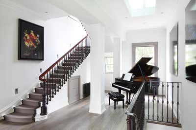  Modern Family Home Entry and Hall. London Town House by Carden Cunietti.