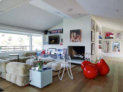  Bachelor Pad Living Room. Eden by Trip Haenisch & Associates.
