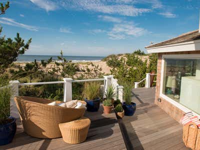  Contemporary Beach House Patio and Deck. Amagansett Beach House by David Netto Design LLC.