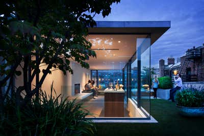  Modern Family Home Patio and Deck. Horatio Street by Rees Roberts & Partners.