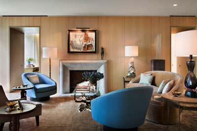 Modern Living Room. West 54th Street by Rees Roberts & Partners.