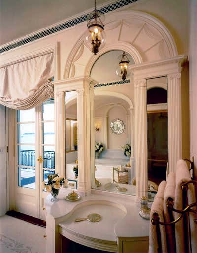  Traditional Family Home Bathroom. Residence on Long Island Sound by Allan Greenberg Architect.