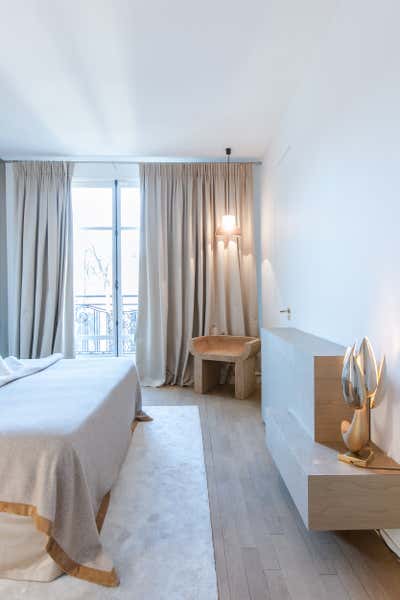  Contemporary Apartment Bedroom. Rue Spontini by Isabelle Stanislas Architecture.