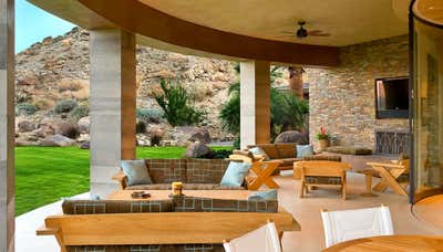  Modern Family Home Patio and Deck. Stuart W. Residence by Enos Reese + Co..