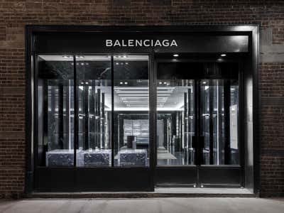  Contemporary Retail Open Plan. Balenciaga Men's New York Flagship Store by Ryan Korban.