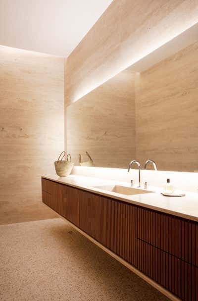  Contemporary Family Home Bathroom. SP Penthouse by Studio MK27.
