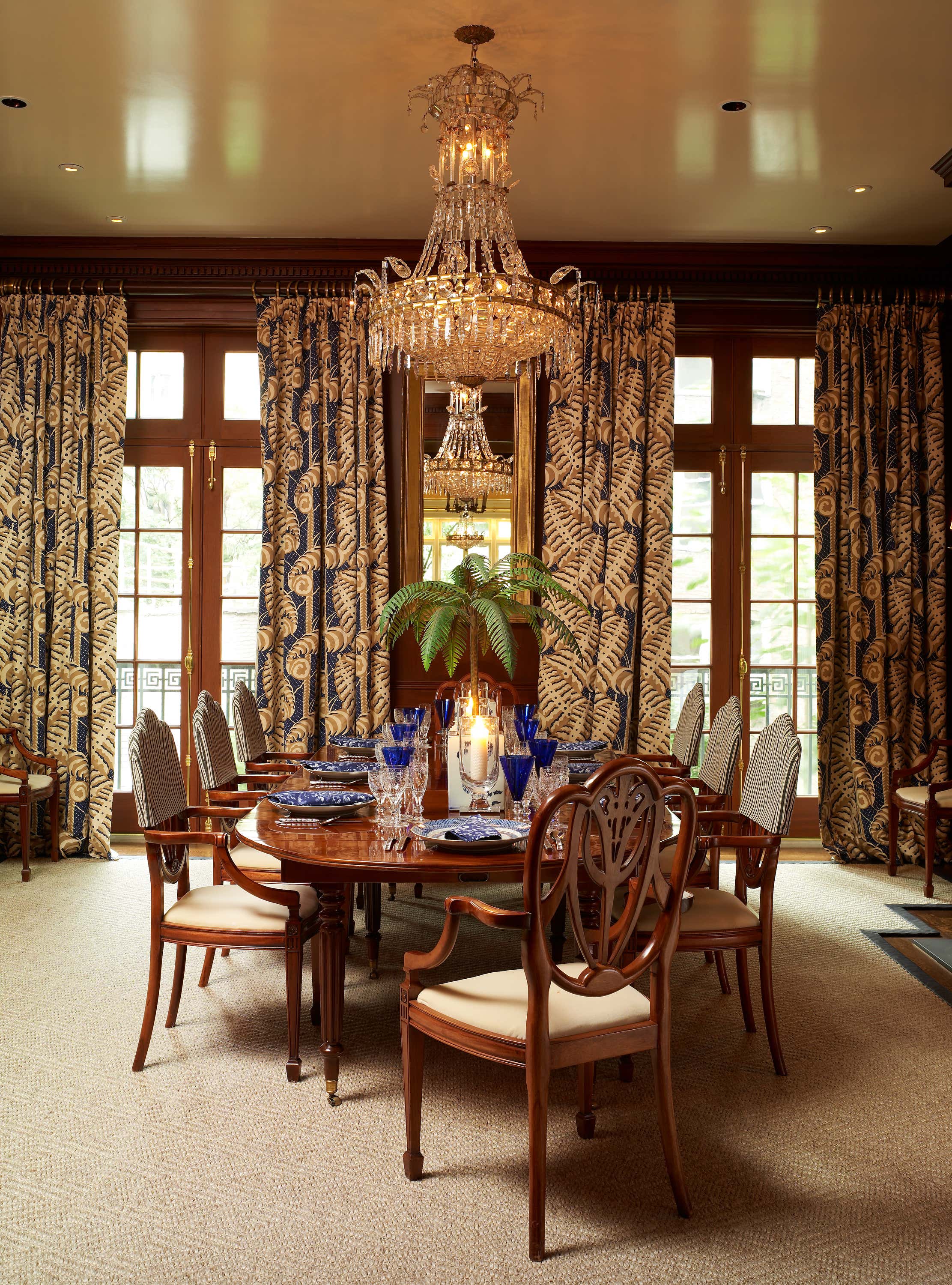 Traditional Dining Room