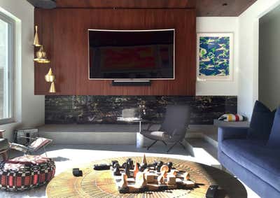  Mid-Century Modern Family Home Living Room. Los Angeles Mid-Century House by Carden Cunietti.