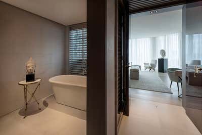  Contemporary Apartment Bathroom. Palm Beach by Achille Salvagni Atelier.