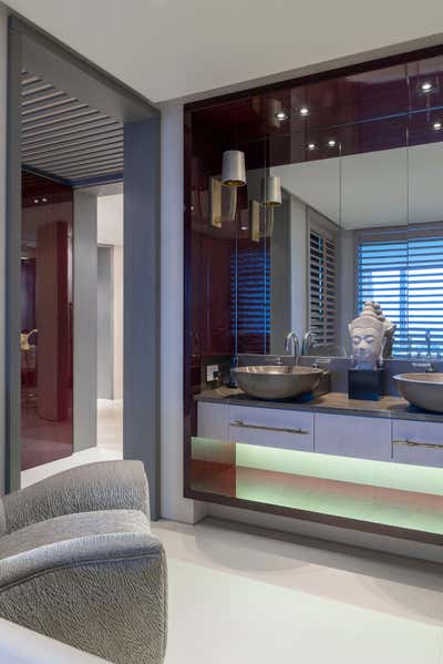  Contemporary Apartment Bathroom. Palm Beach by Achille Salvagni Atelier.