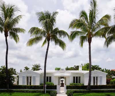  Art Deco Beach House Exterior. Miami Residence by Aparicio + Associates .