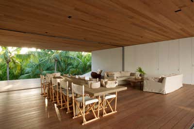  Modern Beach Style Beach House Open Plan. House on a Dune by Oppenheim Architecture + Design.
