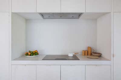  Beach Style Modern Beach House Kitchen. House on a Dune by Oppenheim Architecture + Design.