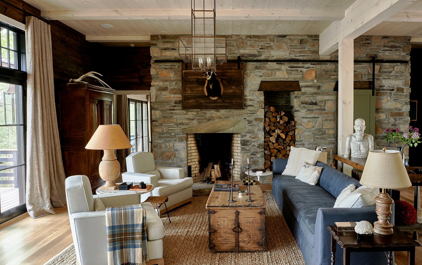 Living Room in Island House by Meyer Davis on 1stDibs 