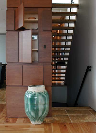  Bachelor Pad Entry and Hall. Urban Oasis: a Seaport penthouse by Studio Dykas.