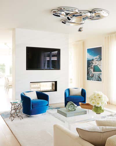  Contemporary Modern Beach House Living Room. Water Mill Residence by Amy Lau Design.
