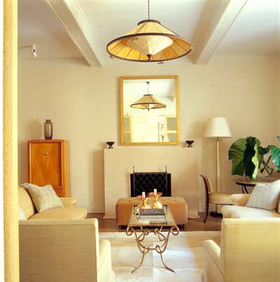  Eclectic Apartment Living Room. New York City Apartment  by Aparicio + Associates .