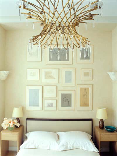  Eclectic Apartment Bedroom. New York City Apartment  by Aparicio + Associates .