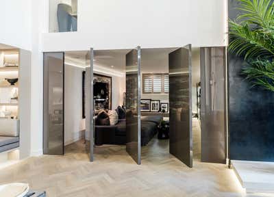  Contemporary Family Home Open Plan. London by Kelly Hoppen Interiors .