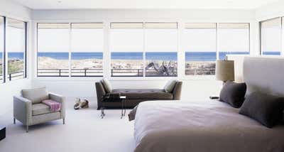  Contemporary Beach House Bedroom. Southampton Private Residence by MARKZEFF.