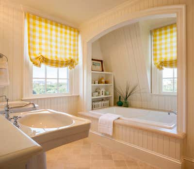  Traditional Vacation Home Bathroom. Nantucket Oceanfront Resident by Brian J. McCarthy Inc..