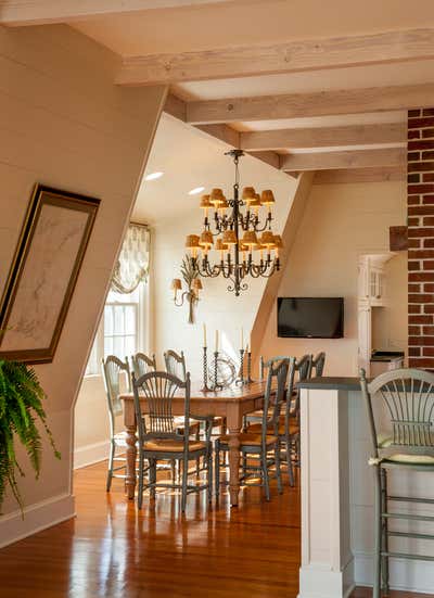  Beach Style Vacation Home Dining Room. Nantucket Oceanfront Resident by Brian J. McCarthy Inc..