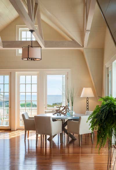  Beach Style Vacation Home Dining Room. Nantucket Oceanfront Resident by Brian J. McCarthy Inc..