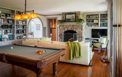 Traditional Bar and Game Room. Nantucket Oceanfront Resident by Brian J. McCarthy Inc..