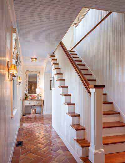  Beach Style Vacation Home Entry and Hall. Nantucket Oceanfront Resident by Brian J. McCarthy Inc..