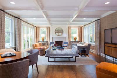  Transitional Beach House Living Room. EAST HAMPTON RESIDENCE  by Drew McGukin Interiors.