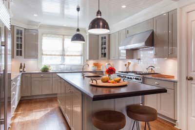  Transitional Beach House Kitchen. EAST HAMPTON RESIDENCE  by Drew McGukin Interiors.