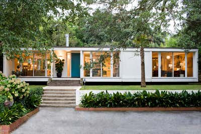  Modern Family Home Exterior. Lakeshore Drive by Angie Hranowsky.