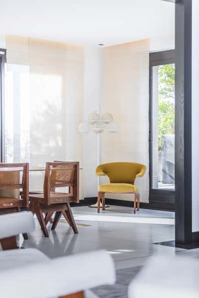 Contemporary Dining Room. Avenue du Maréchal-Maunoury by Isabelle Stanislas Architecture.