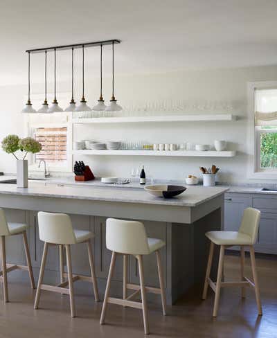  Contemporary Beach Style Beach House Kitchen. Amagansett Beach Home by Damon Liss Design.