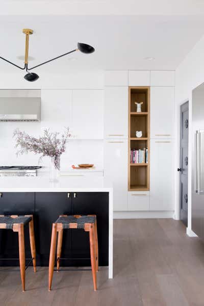  Contemporary Family Home Kitchen. SPANISH MODERN by Studio Hus.