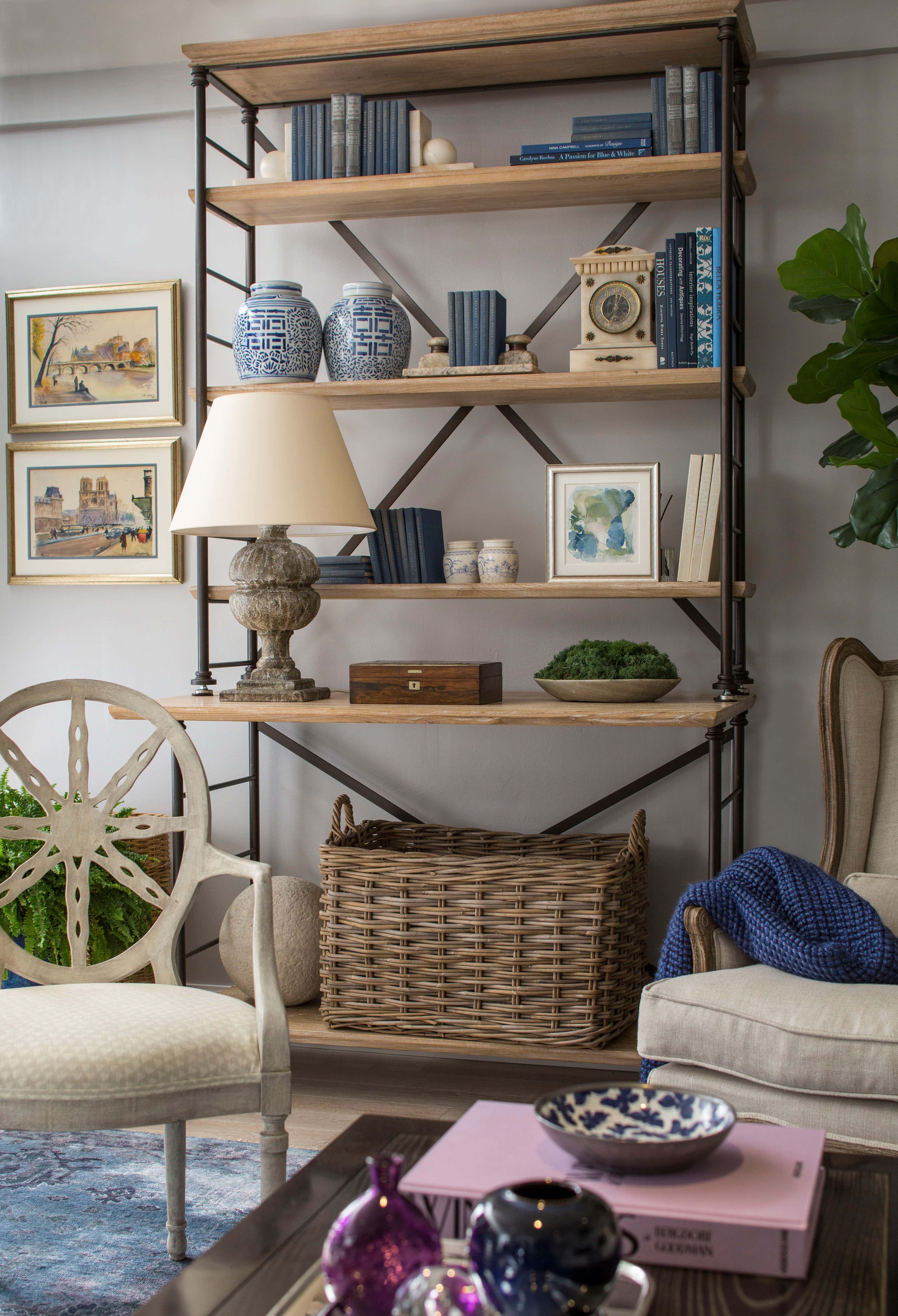 Traditional Living Room