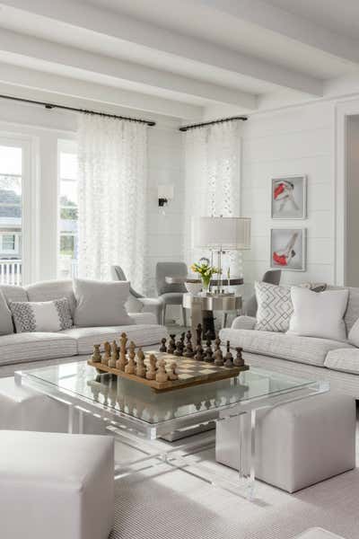  Traditional Vacation Home Living Room. Southampton Redux by Dessins, Penny Drue Baird.