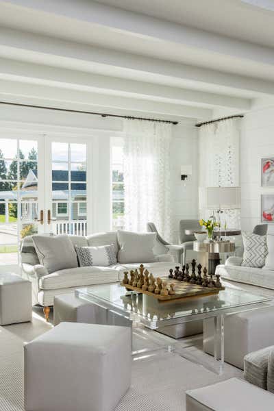  Traditional Vacation Home Living Room. Southampton Redux by Dessins, Penny Drue Baird.